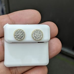 10kt real diamond stud earring